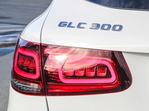 Certified 2022 Mercedes-Benz GLC 300 4MATIC image 10