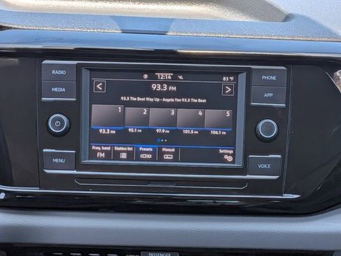Certified 2023 Volkswagen Taos S FWD image 18