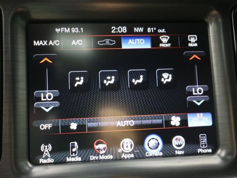 Used 2015 Dodge Challenger R/T Scat Pack RWD image 32