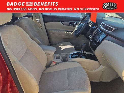 Used 2016 Nissan Rogue S FWD image 13