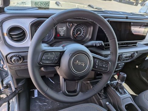New 2026 Jeep Gladiator Sport AWD/4WD image 13
