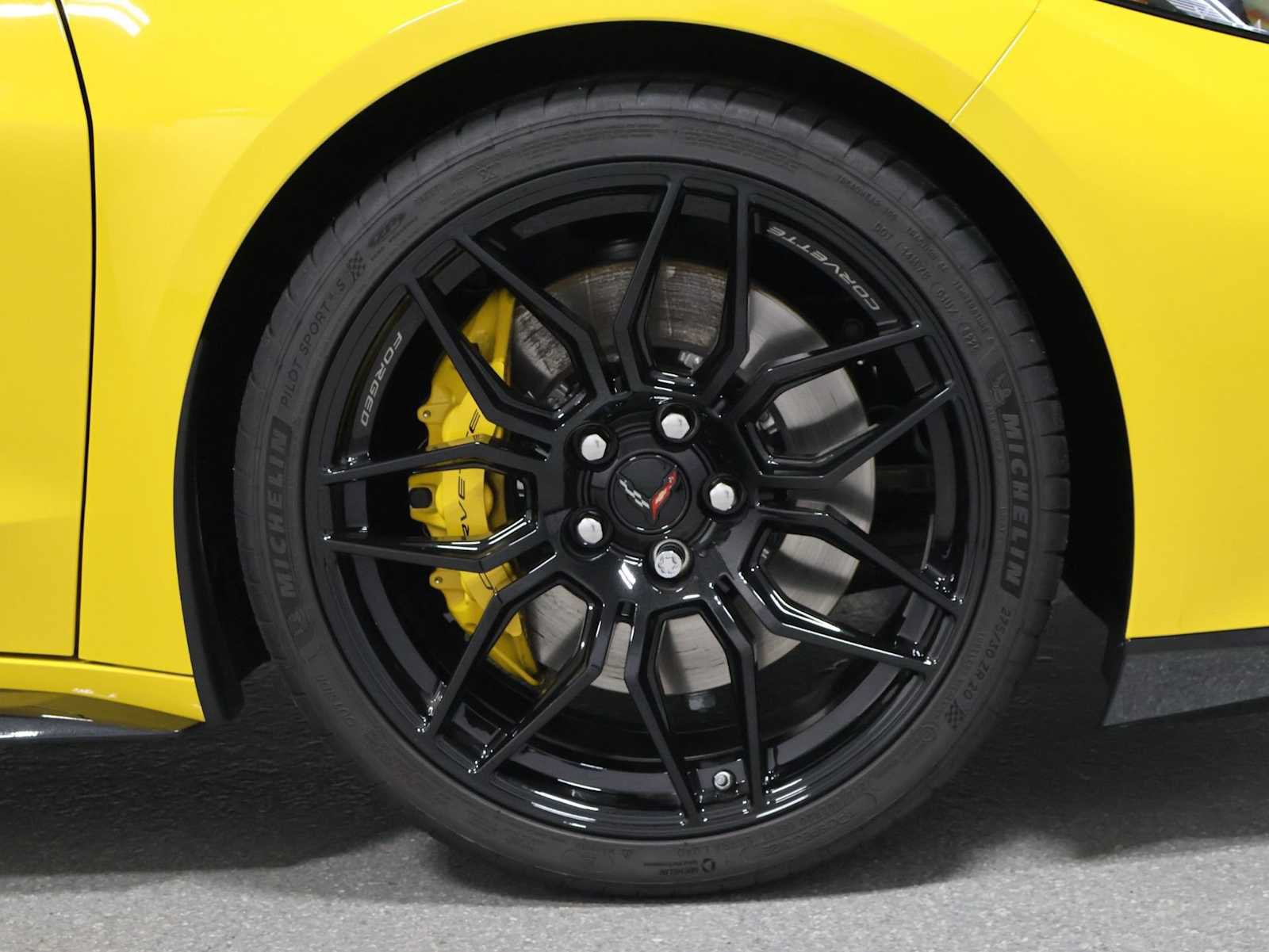 Used 2026 Chevrolet Corvette Z06 RWD image 12
