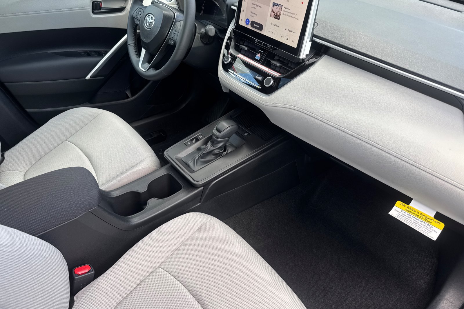 New 2026 Toyota Corolla Cross LE w/ Moonroof Package FWD image 16