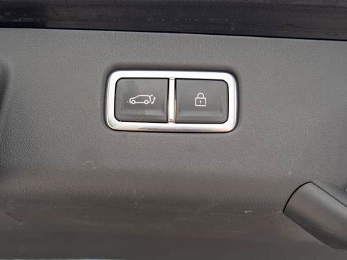 Certified 2024 Kia EV9 GT-Line AWD/4WD image 39