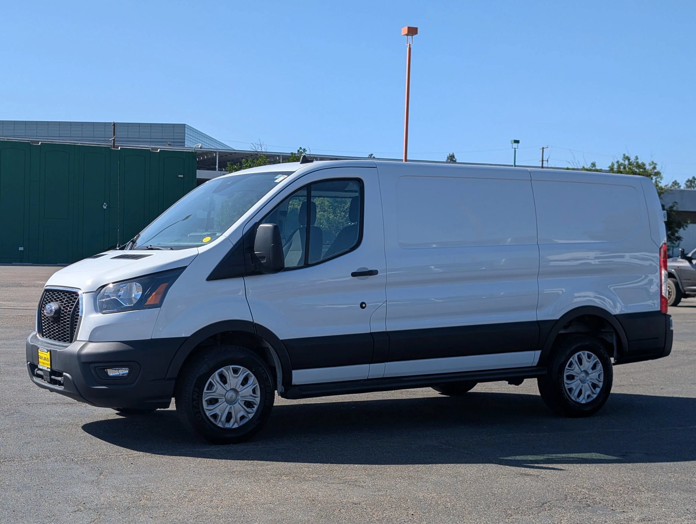 Used 2025 Ford Transit 250 Low Roof w/ Exterior Upgrade Package RWD image 3