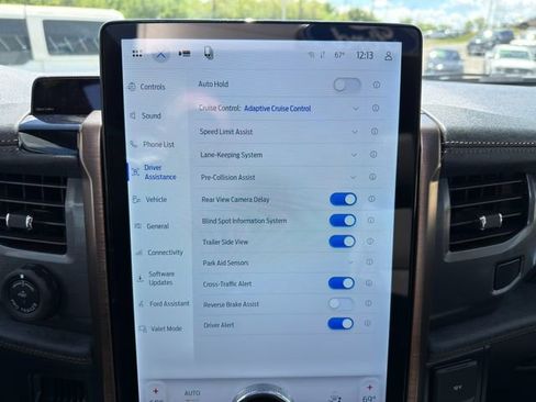 Used 2025 Ford F150 Lightning Lariat AWD/4WD image 39