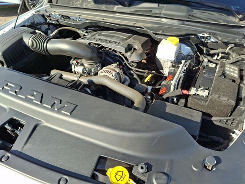 Used 2022 RAM 1500 Big Horn AWD/4WD image 27