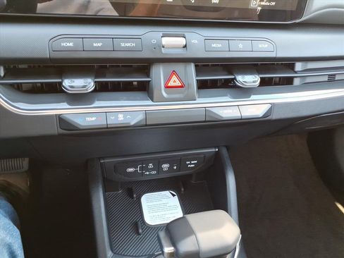 New 2025 Kia K4 EX image 15