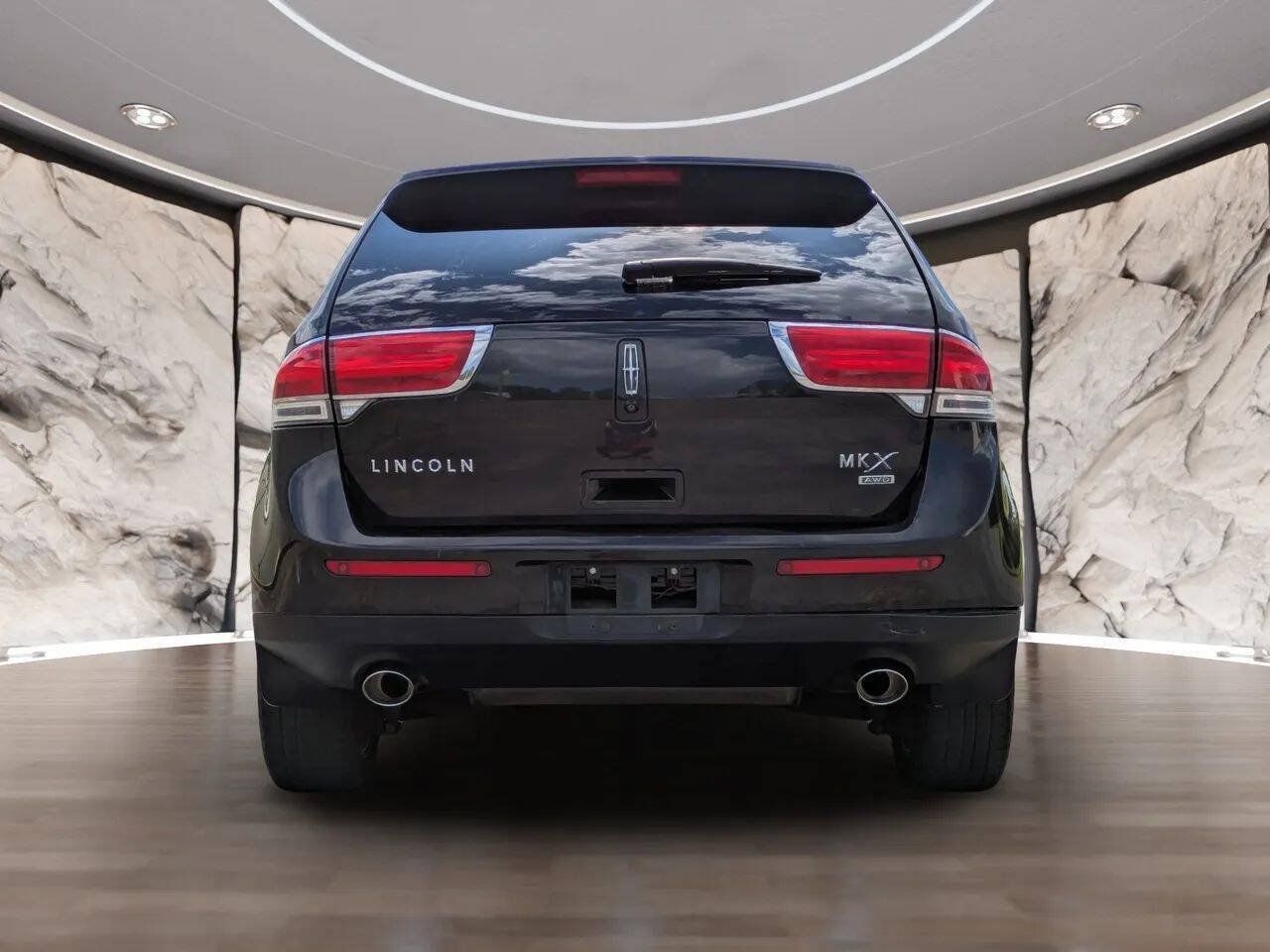 Used 2012 Lincoln MKX AWD image 8