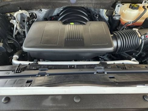 Used 2022 Chevrolet Silverado 1500 LTZ w/ LTZ Premium Texas Edition AWD/4WD image 31