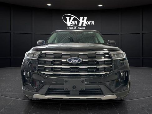 New 2026 Ford Explorer Active AWD/4WD image 2