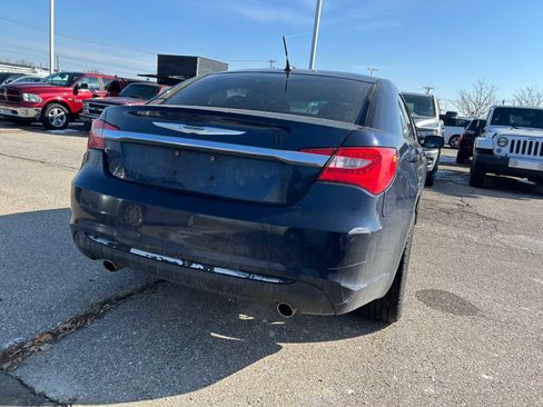 Used 2012 Chrysler 200 Touring w/ Cold Weather Group image 18