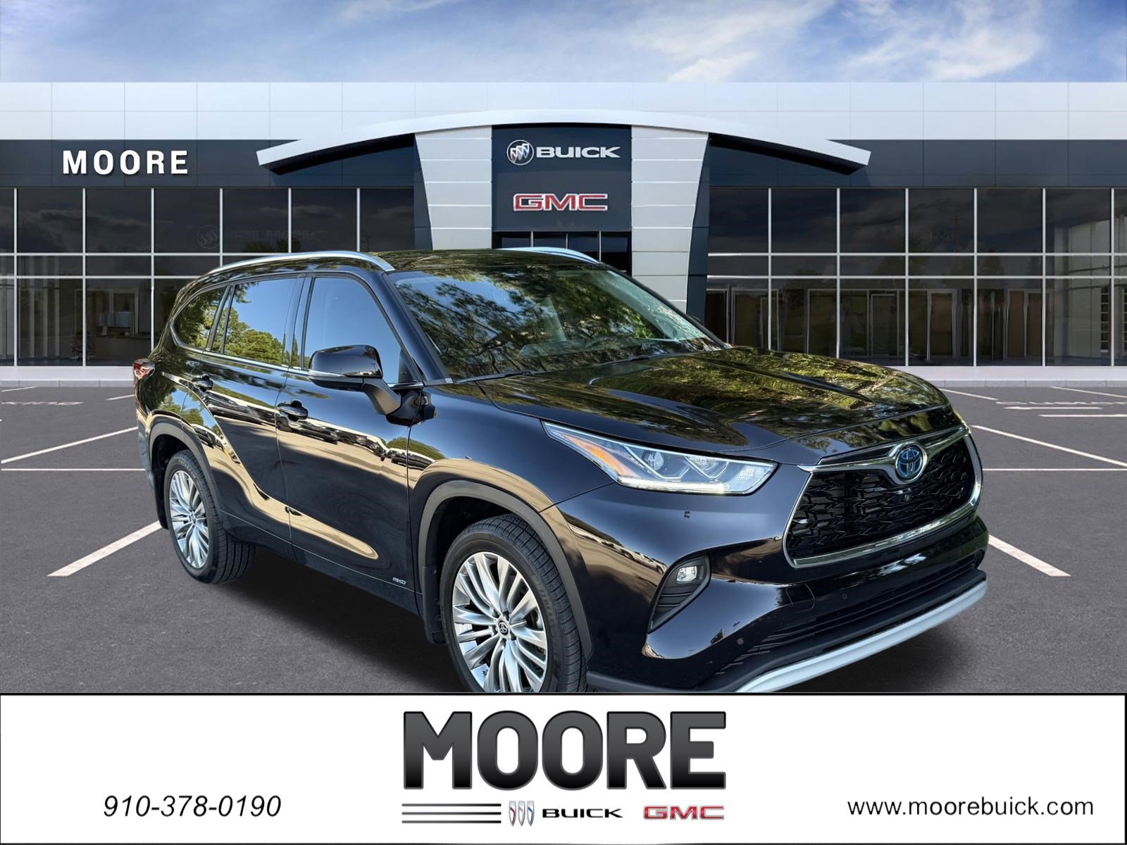 Used 2022 Toyota Highlander Platinum AWD/4WD image 1