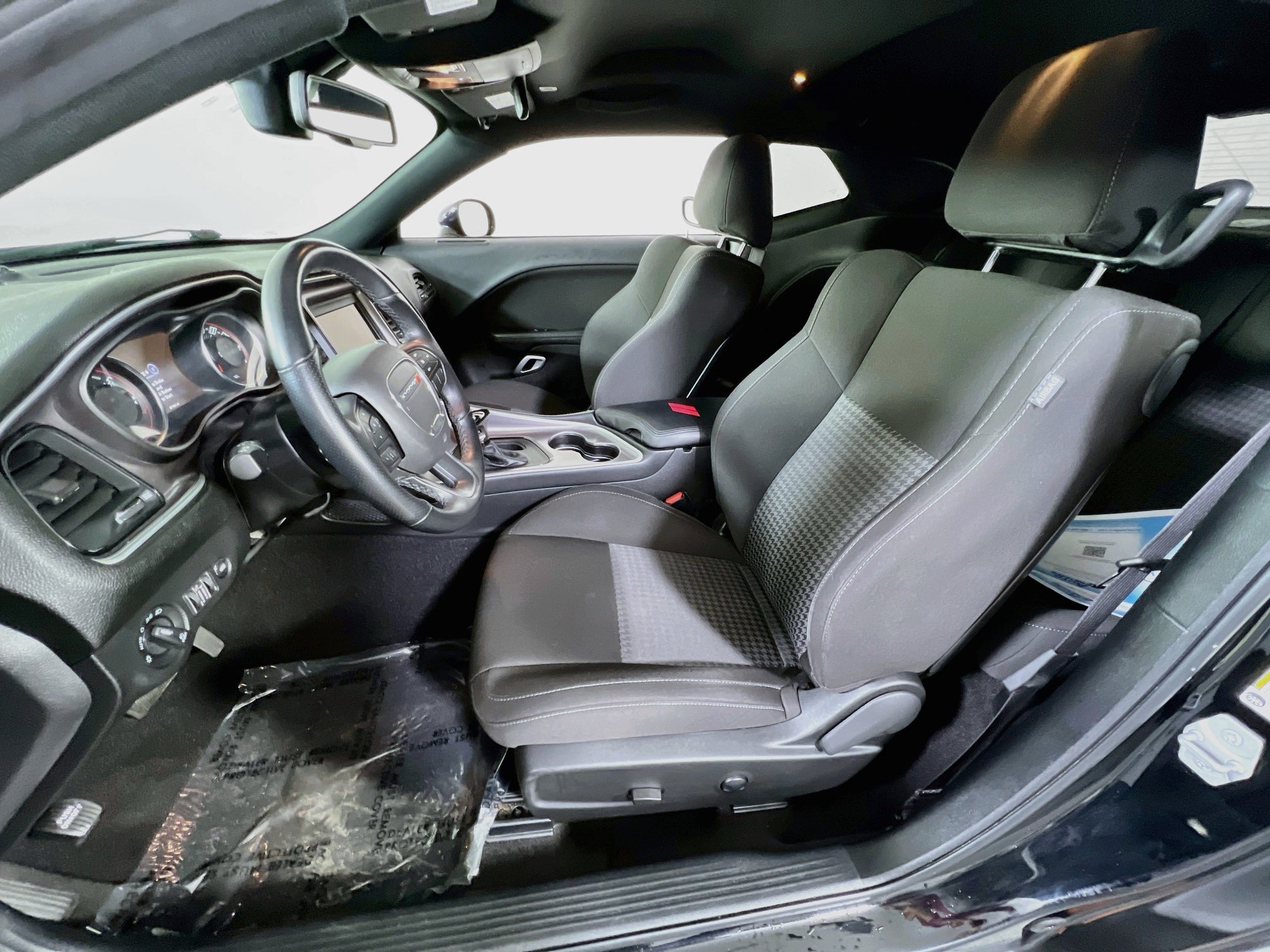 Used 2022 Dodge Challenger R/T RWD image 19