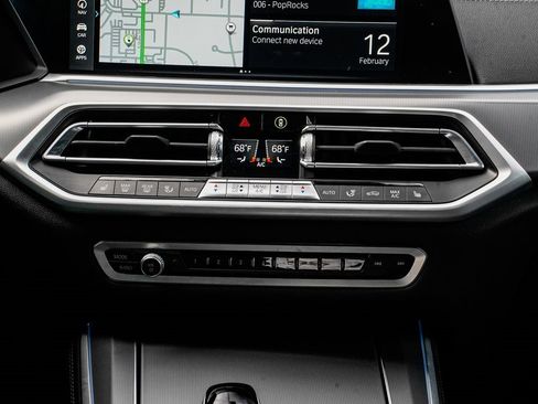 Used 2022 BMW X5 xDrive45e w/ M Sport Package image 14