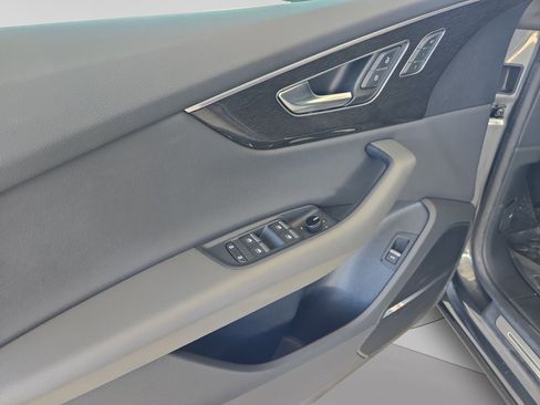 Used 2021 Audi Q8 Premium Plus AWD/4WD image 11