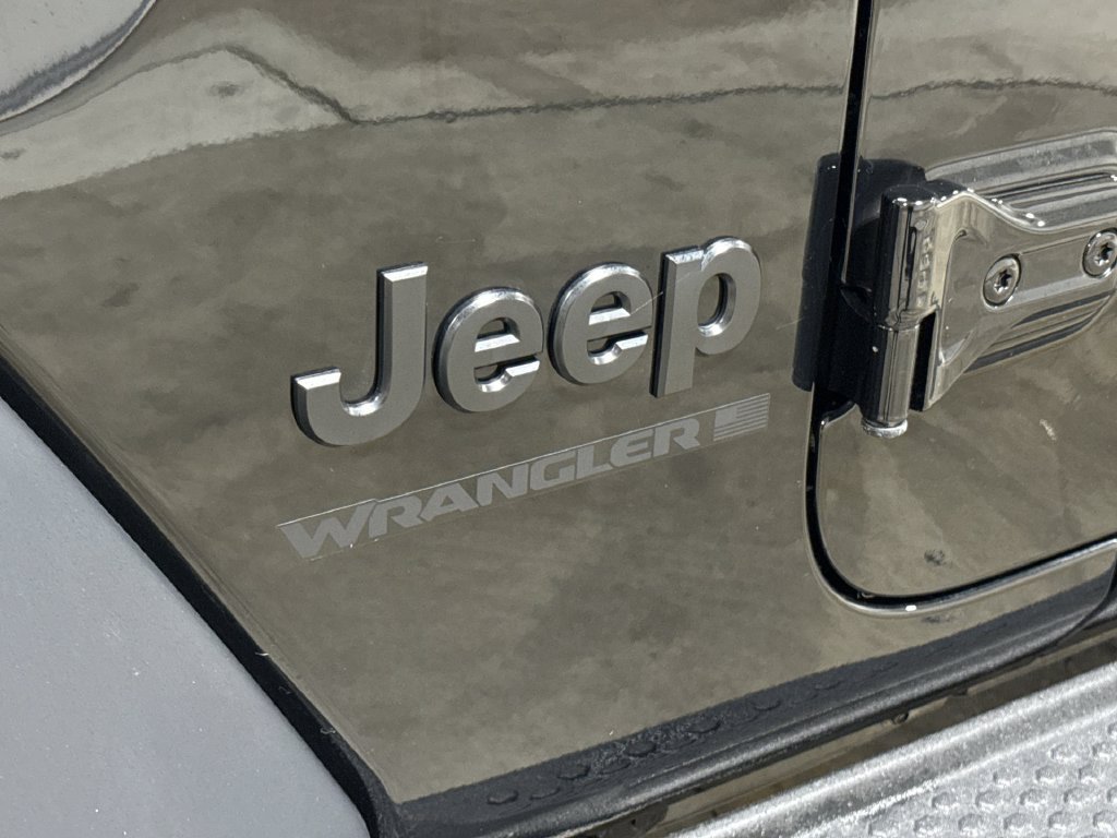 Used 2024 Jeep Wrangler Sport AWD/4WD image 25