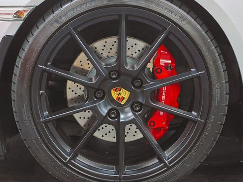 Used 2016 Porsche Boxster Spyder image 67