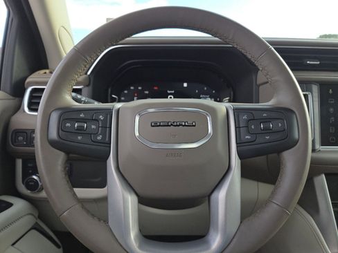 Used 2023 GMC Yukon Denali image 36