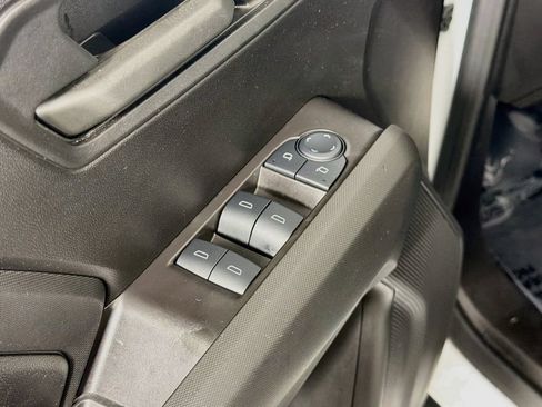 Used 2024 Chevrolet Colorado W/T w/ WT Convenience Package II RWD image 18