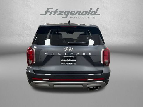 Used 2024 Hyundai Palisade Limited FWD image 4