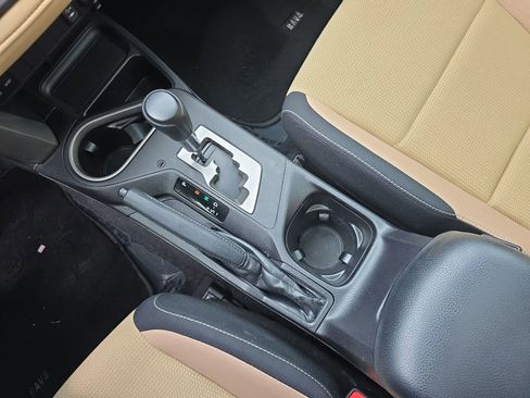 Used 2017 Toyota RAV4 XLE image 27