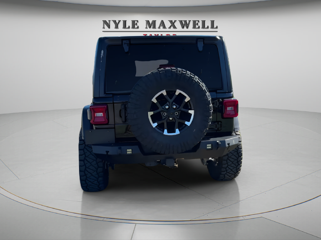 Used 2024 Jeep Wrangler Unlimited Rubicon 4xe w/ Technology Group AWD/4WD image 6