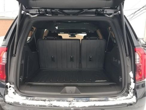 New 2026 GMC Yukon XL Elevation w/ LPO, Floor Liner Package image 5