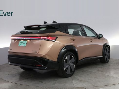 Used 2023 Nissan Ariya image 12