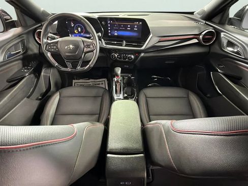 Certified 2024 Chevrolet Trax RS w/ Driver Confidence Package FWD image 31