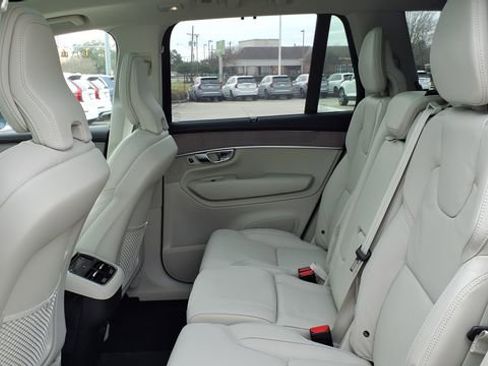 New 2026 Volvo XC90 B6 Ultra w/ Protection Package image 15