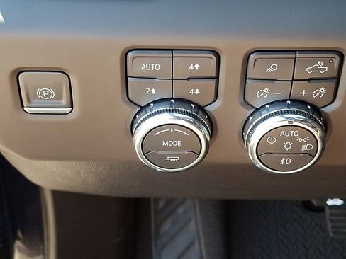 Used 2023 GMC Sierra 1500 Denali w/ Denali Reserve Package image 22