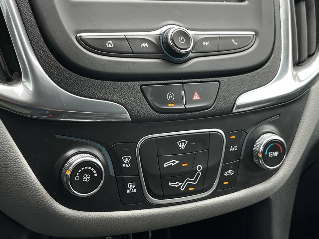 Used 2023 Chevrolet Equinox LT w/ LPO, Cargo Package FWD image 19