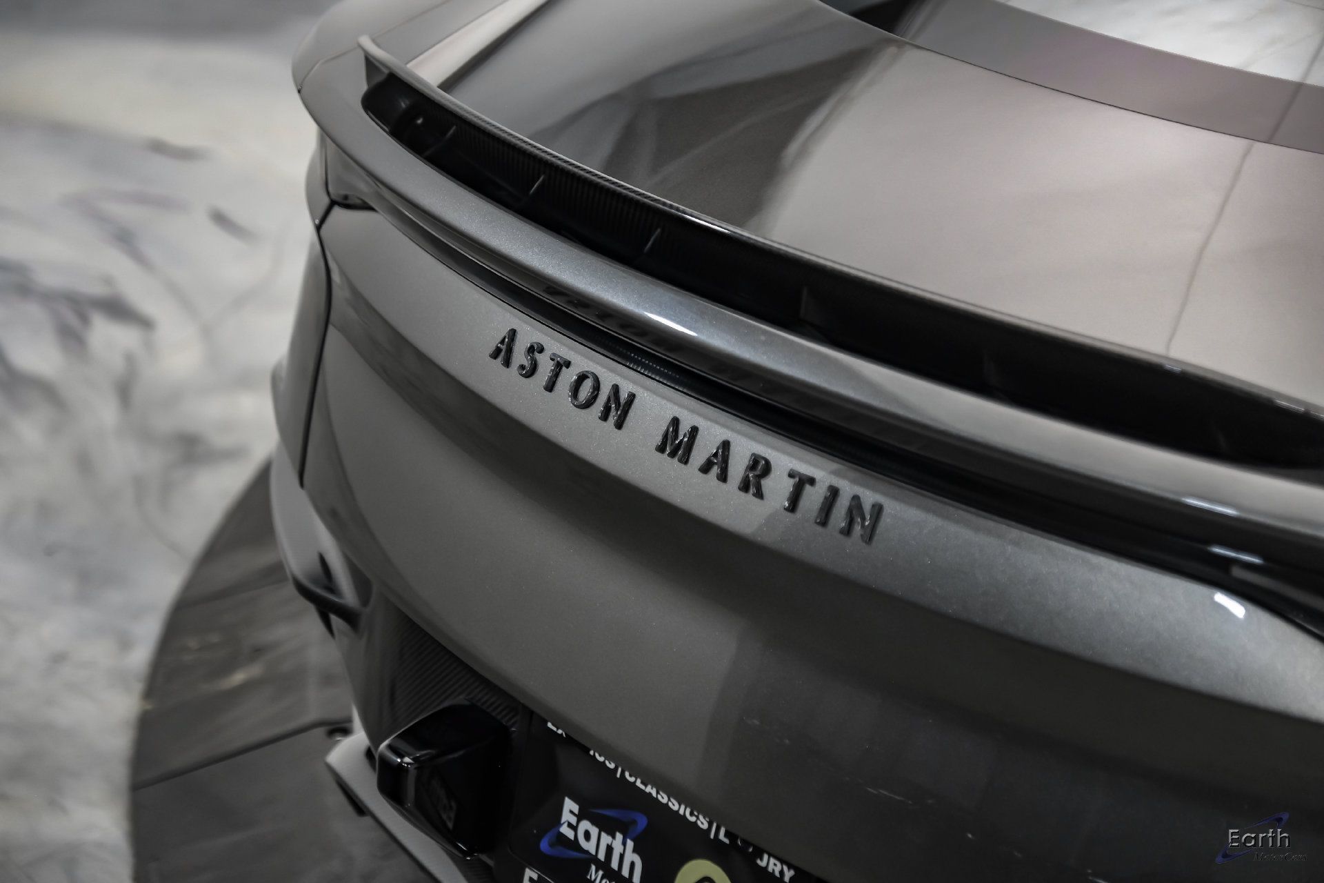 Used 2019 Aston Martin DBS Superleggera RWD image 16
