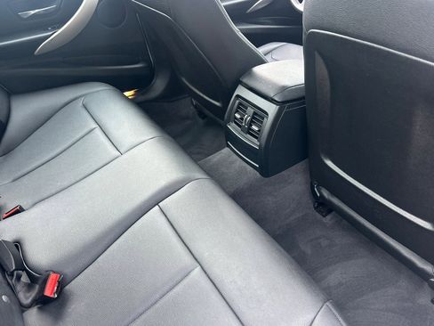 Used 2015 BMW 320i xDrive Sedan image 29