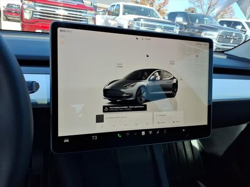 Used 2023 Tesla Model 3 Standard Range image 18