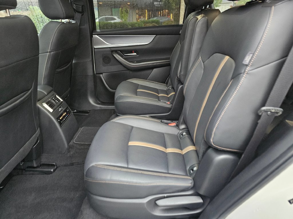 Used 2024 MAZDA CX-90 Plug-In Hybrid w/ Premium Plus AWD/4WD image 19