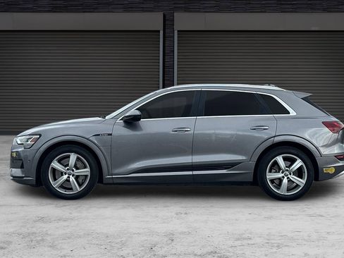 Used 2019 Audi e-tron Premium Plus w/ Cold Weather Package image 7