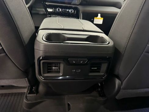 New 2026 GMC Sierra 1500 AT4 w/ AT4 Premium Package AWD/4WD image 16