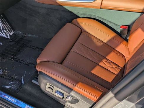 New 2026 BMW X5 M60i image 4