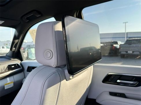 New 2026 Chevrolet Tahoe Premier image 8