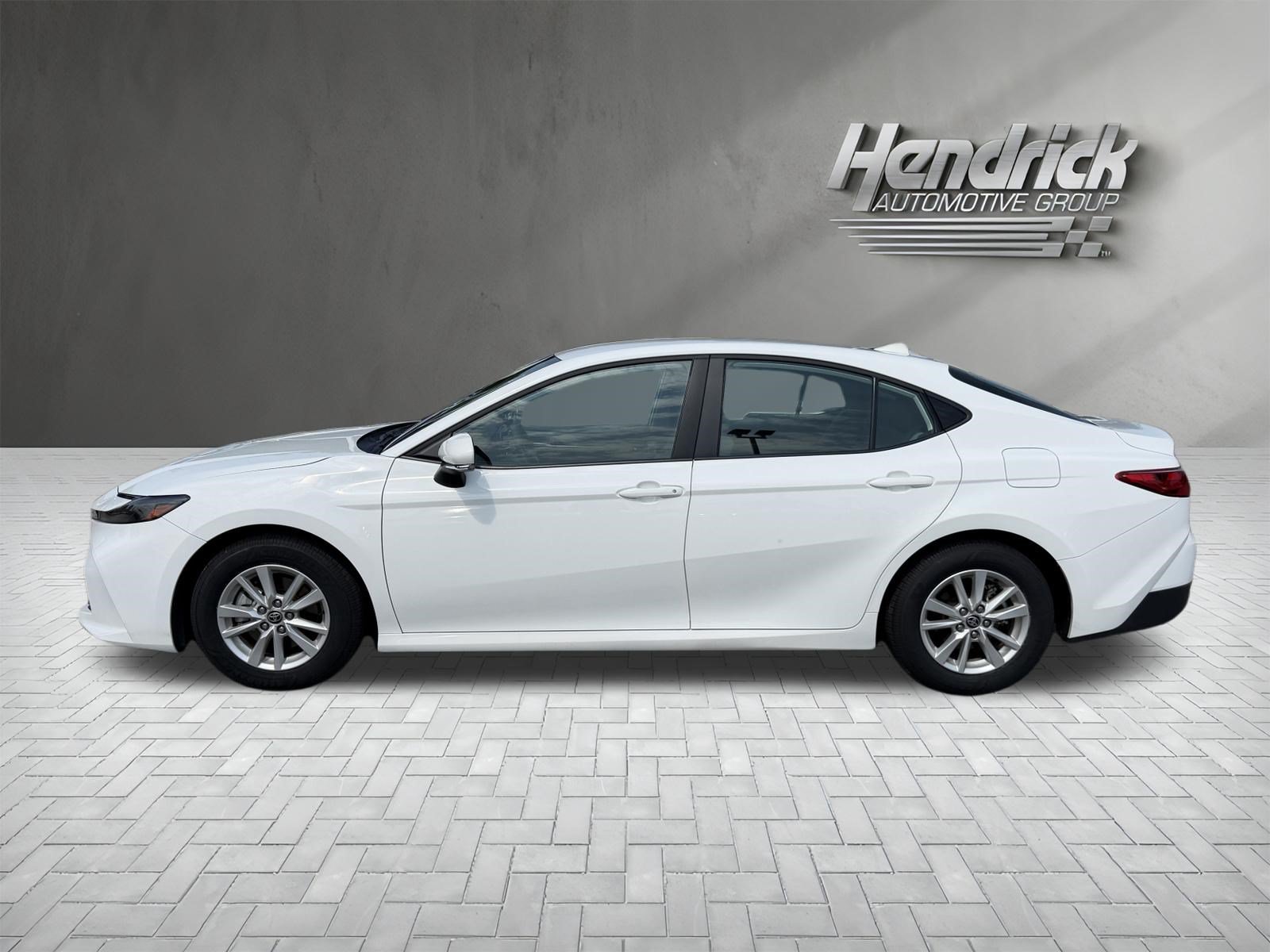 Used 2025 Toyota Camry LE FWD image 7