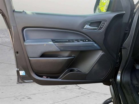 Used 2016 Chevrolet Colorado Z71 RWD image 19