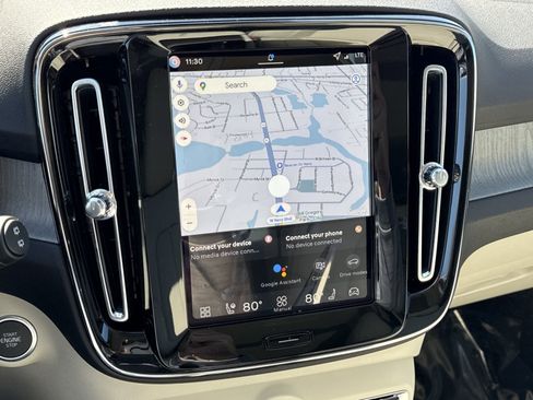 New 2026 Volvo XC40 B5 Plus w/ Protection Package Premier image 24