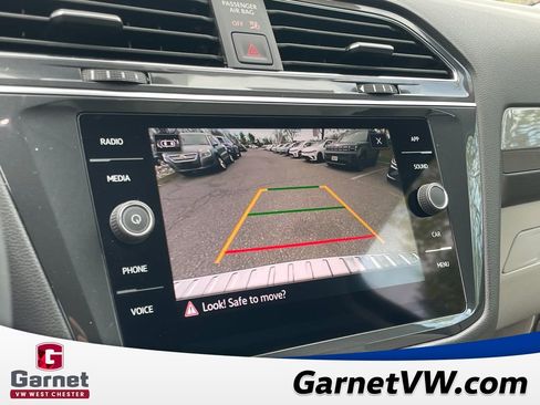 Used 2023 Volkswagen Tiguan SE image 26