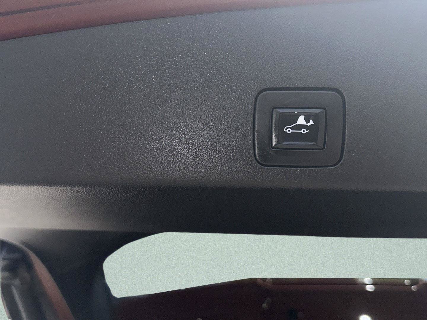 Used 2021 Buick Encore GX Essence w/ Advanced Technology Package FWD image 15