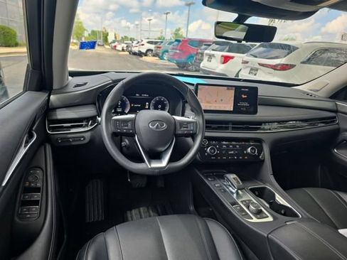 Used 2023 INFINITI QX60 Luxe w/ Vision Package AWD/4WD image 4