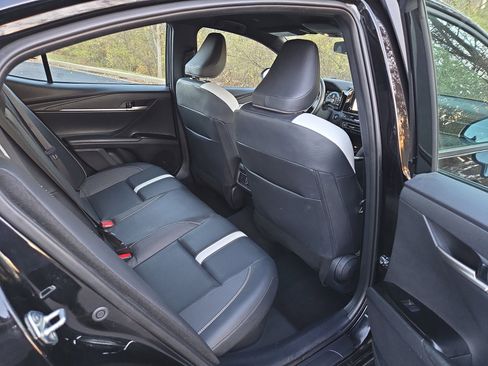 Used 2025 Toyota Camry LE image 27