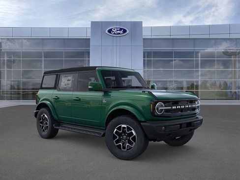 New 2025 Ford Bronco Outer Banks image 7