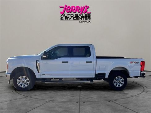 Used 2024 Ford F350 XLT w/ FX4 Off-Road Package image 11